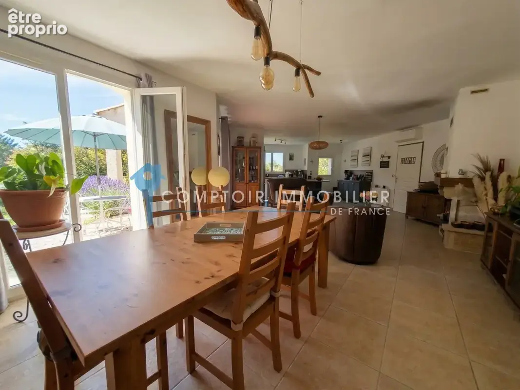 Proche le vigan : villa plain pied 3 chambres sur terrain 3000 m2 avec piscine - photo 7