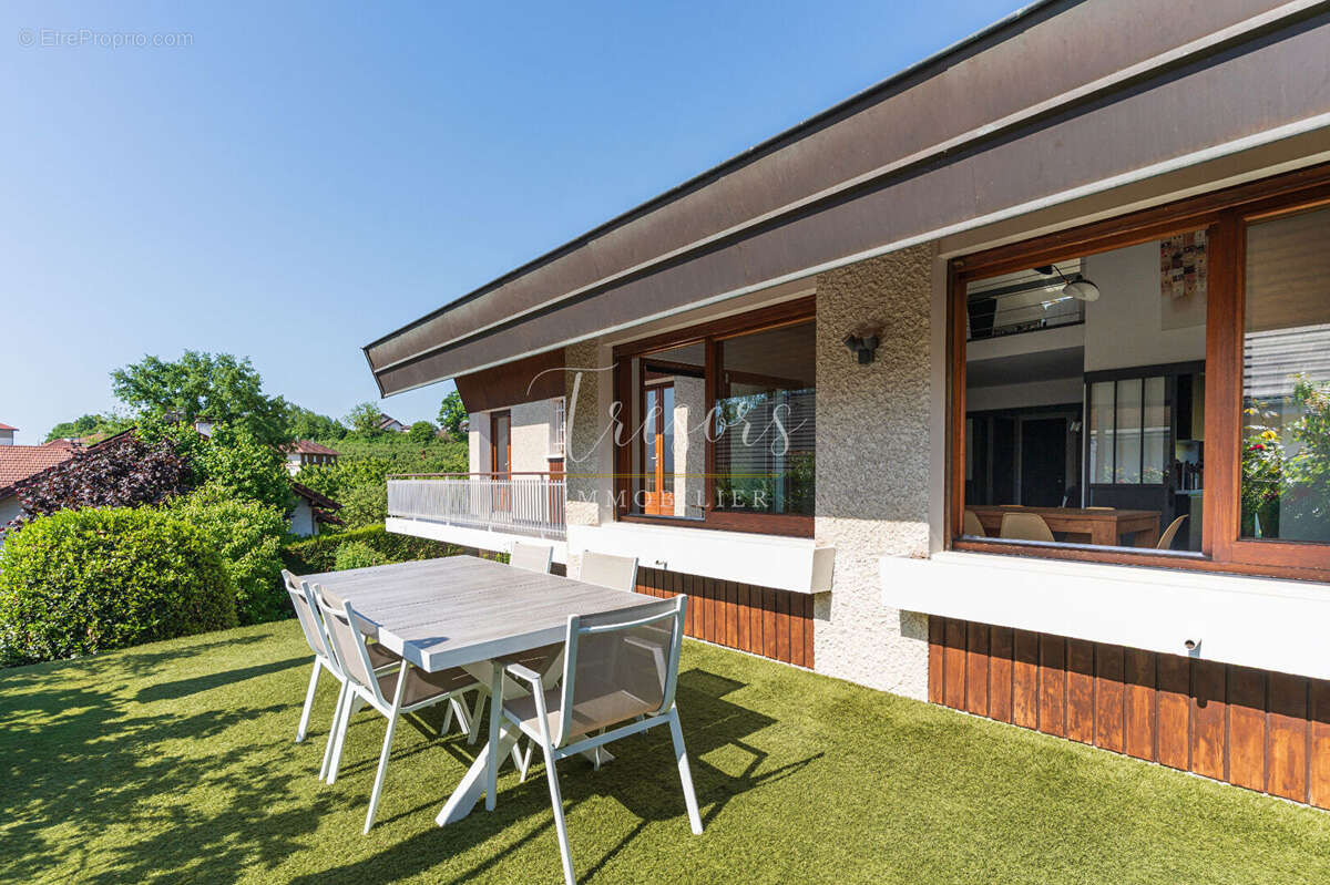 Maison à POISY