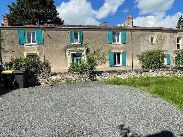 Maison à BRION-PRES-THOUET