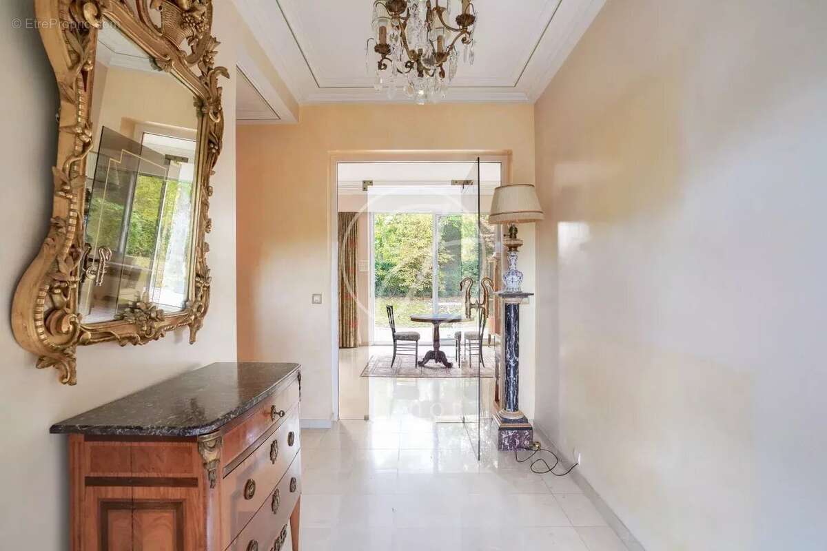 Maison à LE VESINET