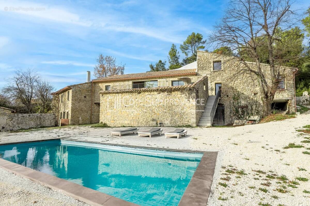 Maison à VAISON-LA-ROMAINE
