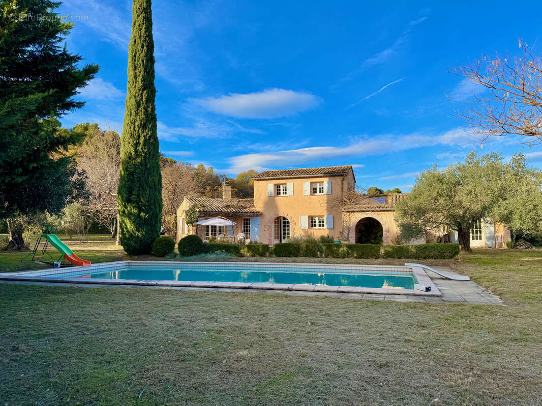 Maison à VAISON-LA-ROMAINE