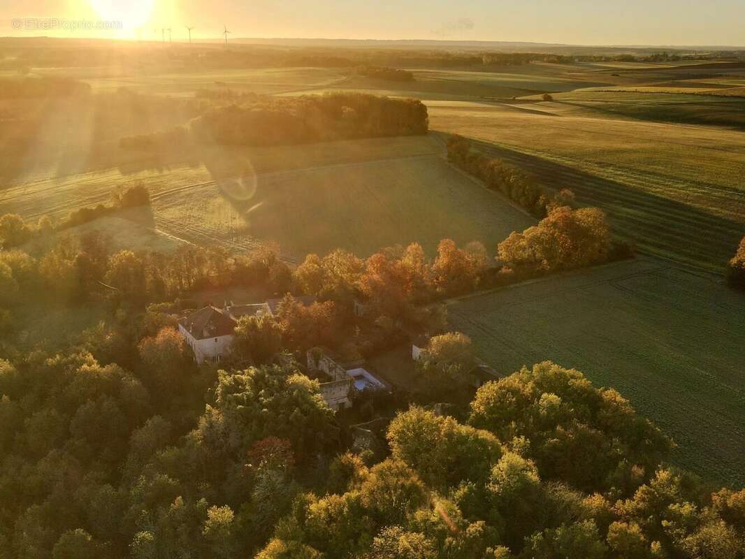 Maison à SAINT-FRONT