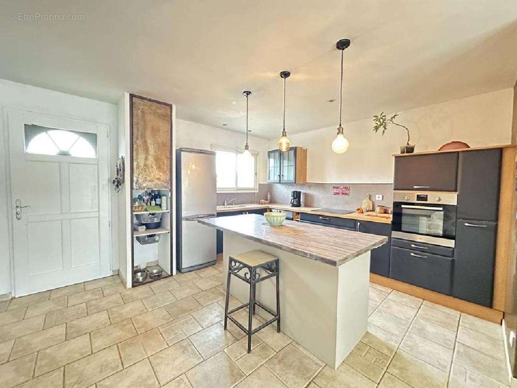 Maison à SAINT-JUST-DE-CLAIX