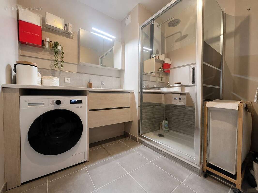 Appartement à CHENOVE