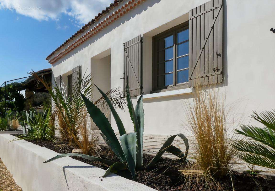 Maison à UZES