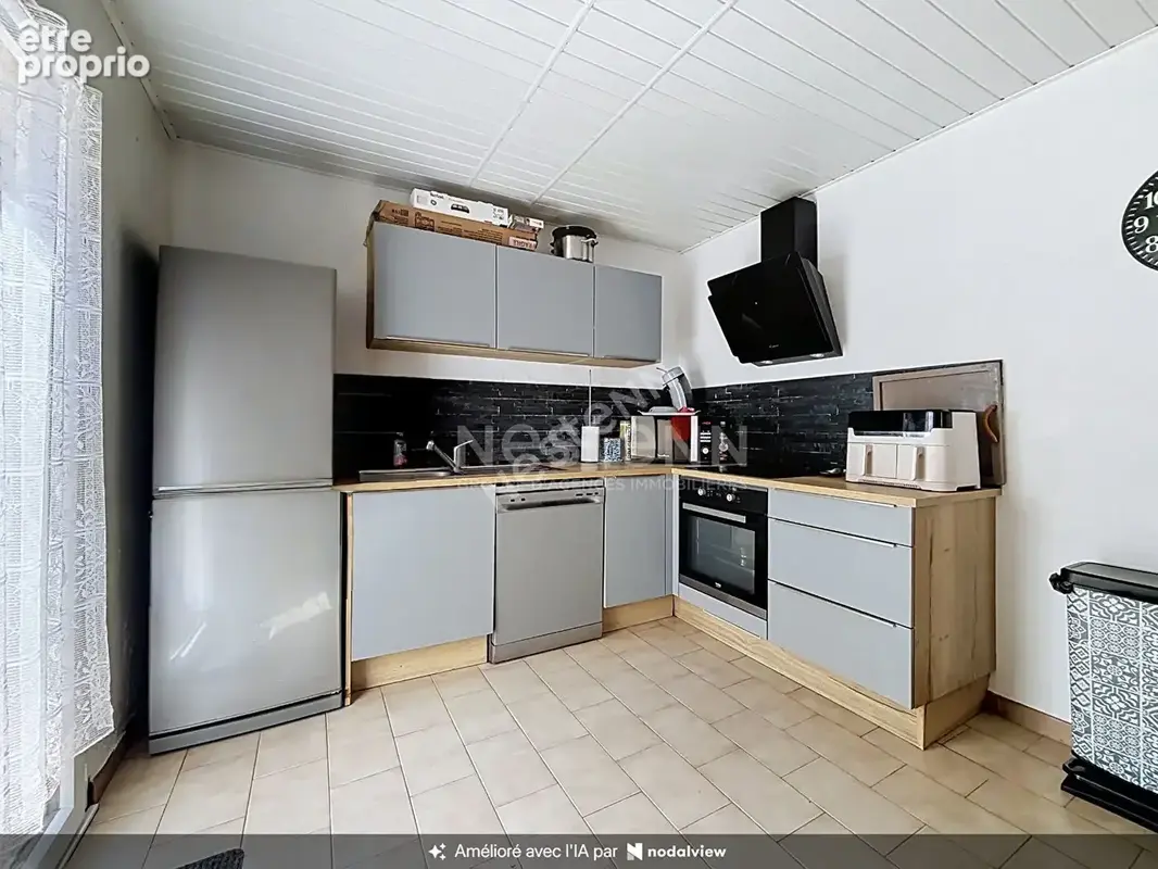 Aigues-mortes - appartement p4 avec grande cour - secteur gare - photo 5