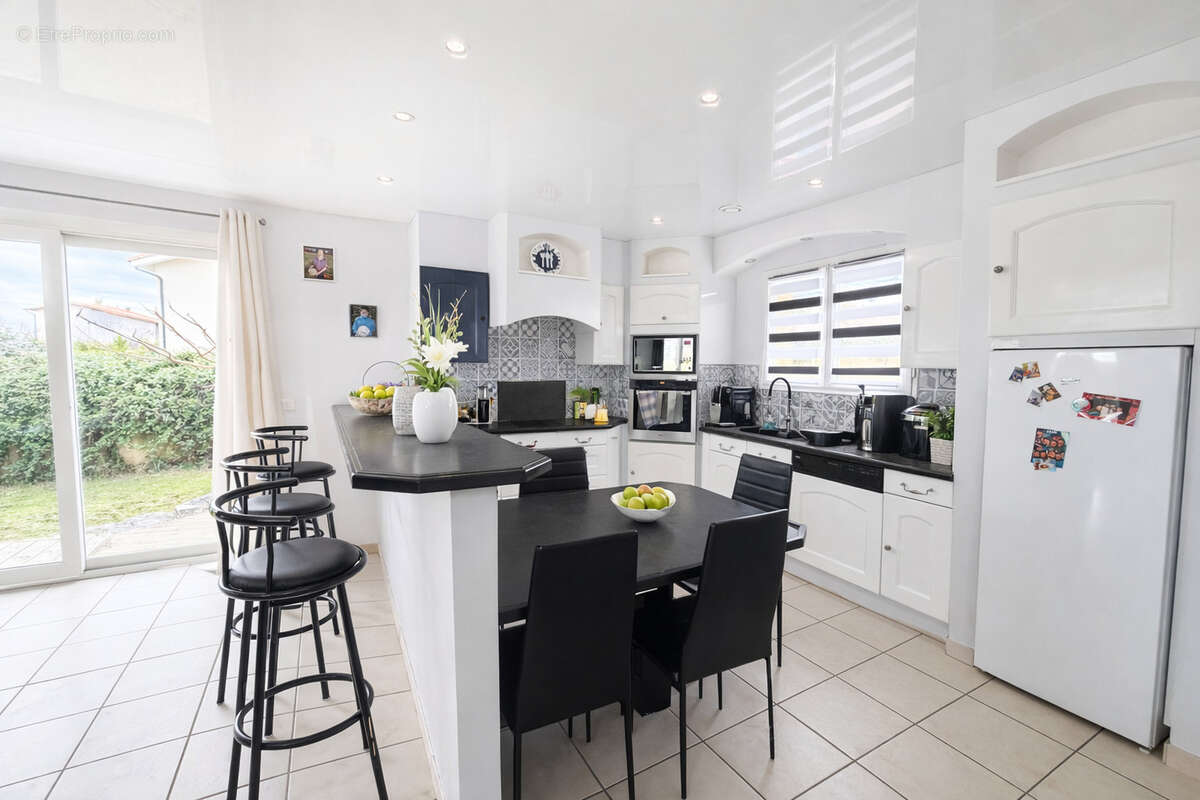 Maison à CHONAS-L'AMBALLAN