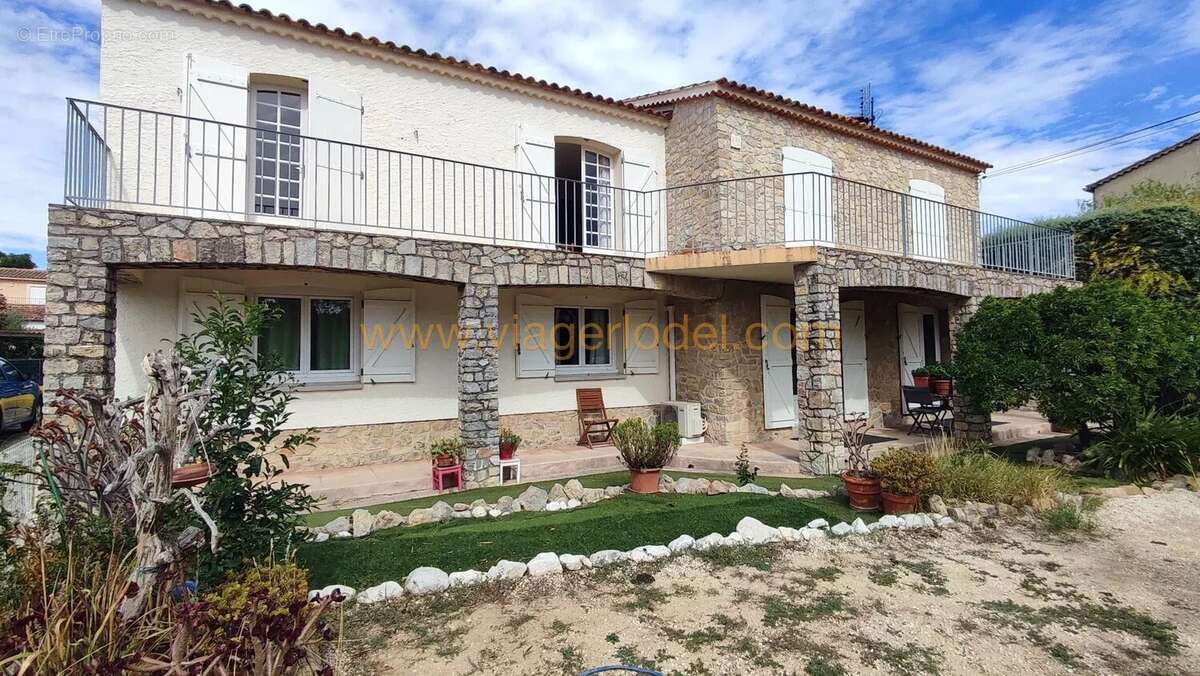 Appartement à CARQUEIRANNE