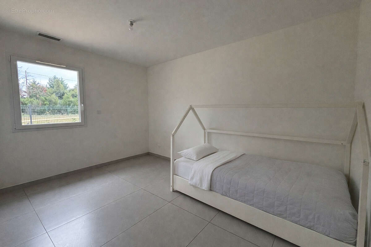 Maison à ROMANS-SUR-ISERE