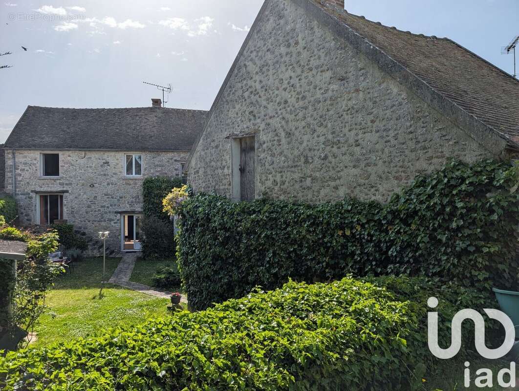 Photo 2 - Maison à DANNEMOIS