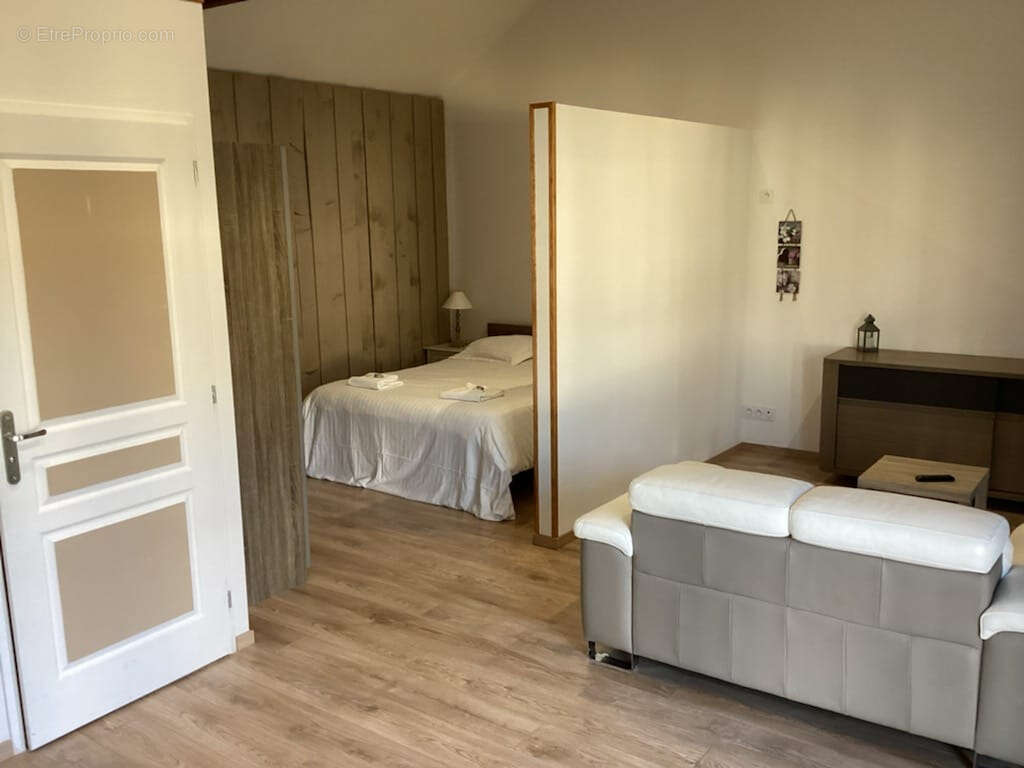 Appartement à CRAONNELLE