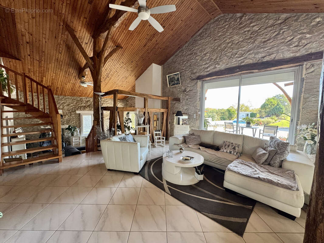 Maison à CASSENEUIL