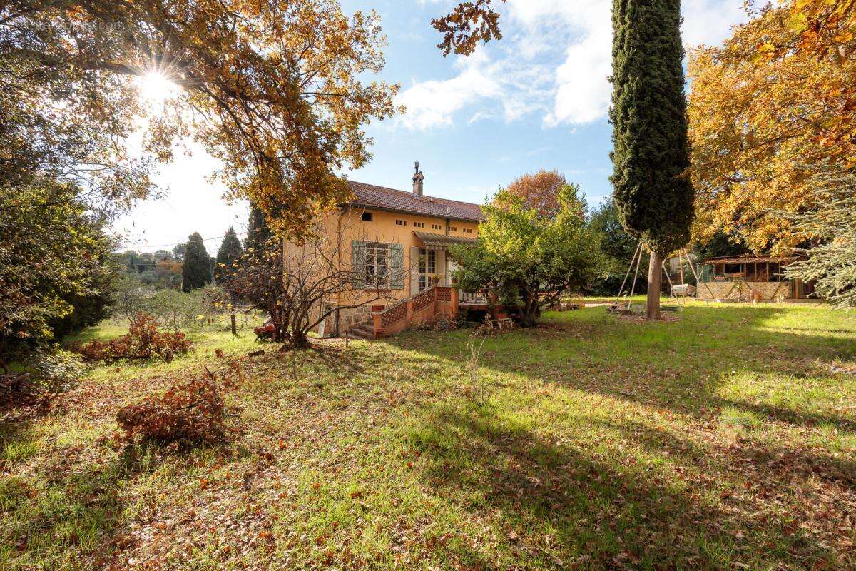 Maison à PEYMEINADE