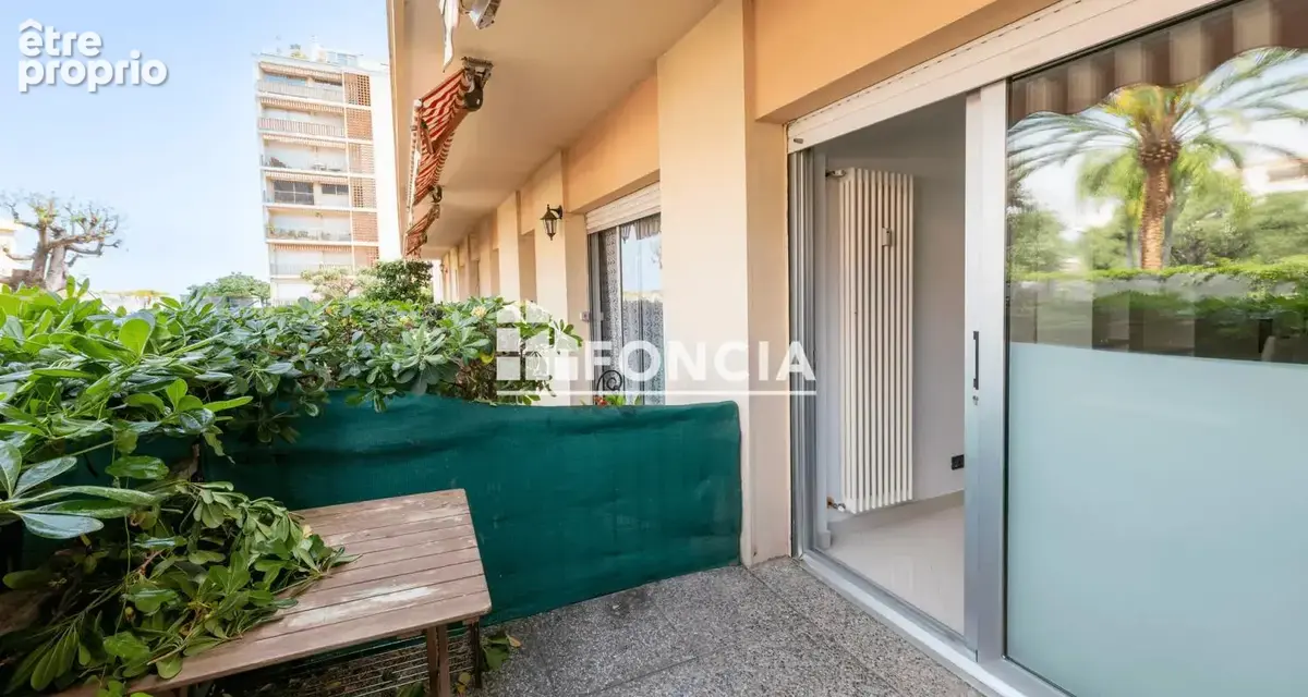 Roquebrune cap martin en residence en front de mer avec piscine  studio avec terrasse et cave - photo 6