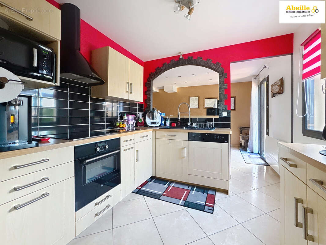 Maison à SAINT-CHERON