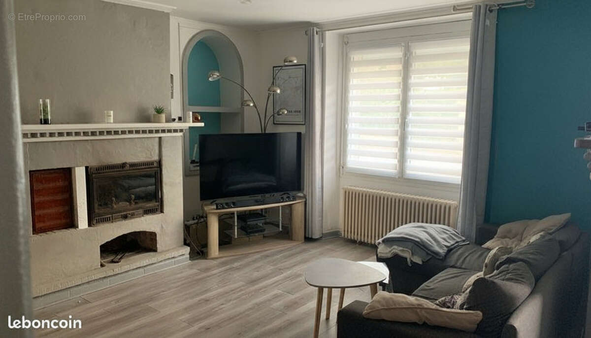 Maison à TOMBEBOEUF