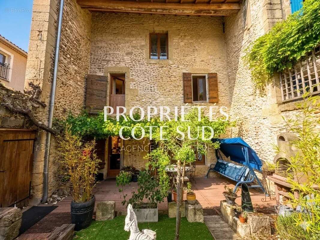 Appartement à SAINT-GENIES-DE-COMOLAS