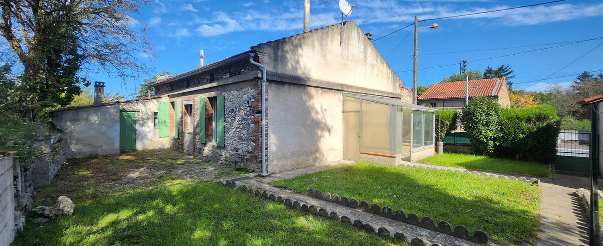 Maison à BLAYE-LES-MINES