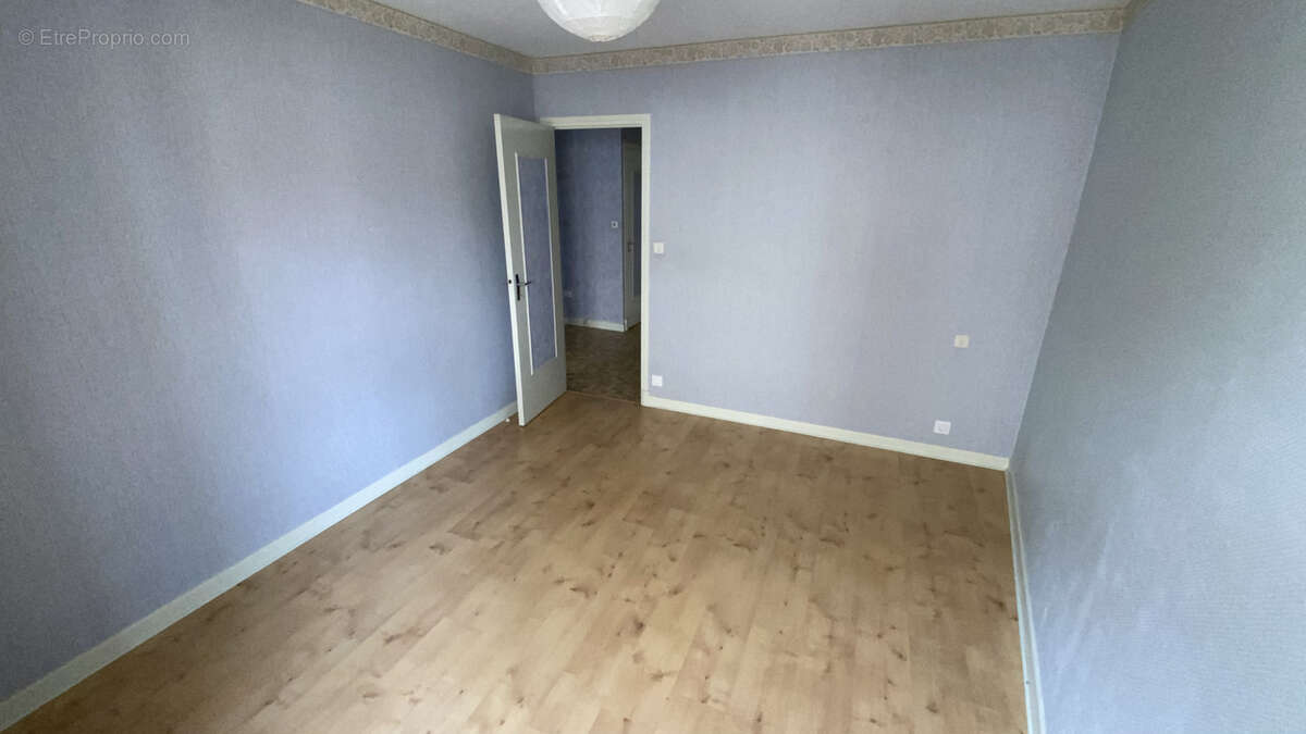 Appartement à COURPIERE