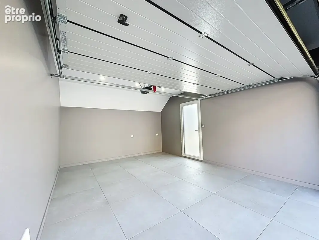 St Jeoire Prieuré - T4 de standing de 135m2 - Toiture terrasse de 170m2 en attique - garage - parking - photo 14