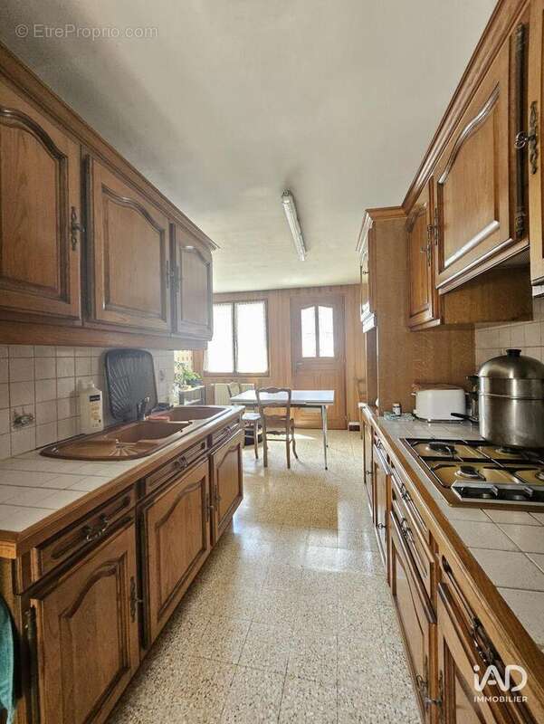 Maison 152 m² à Argoeuves  - photo 4