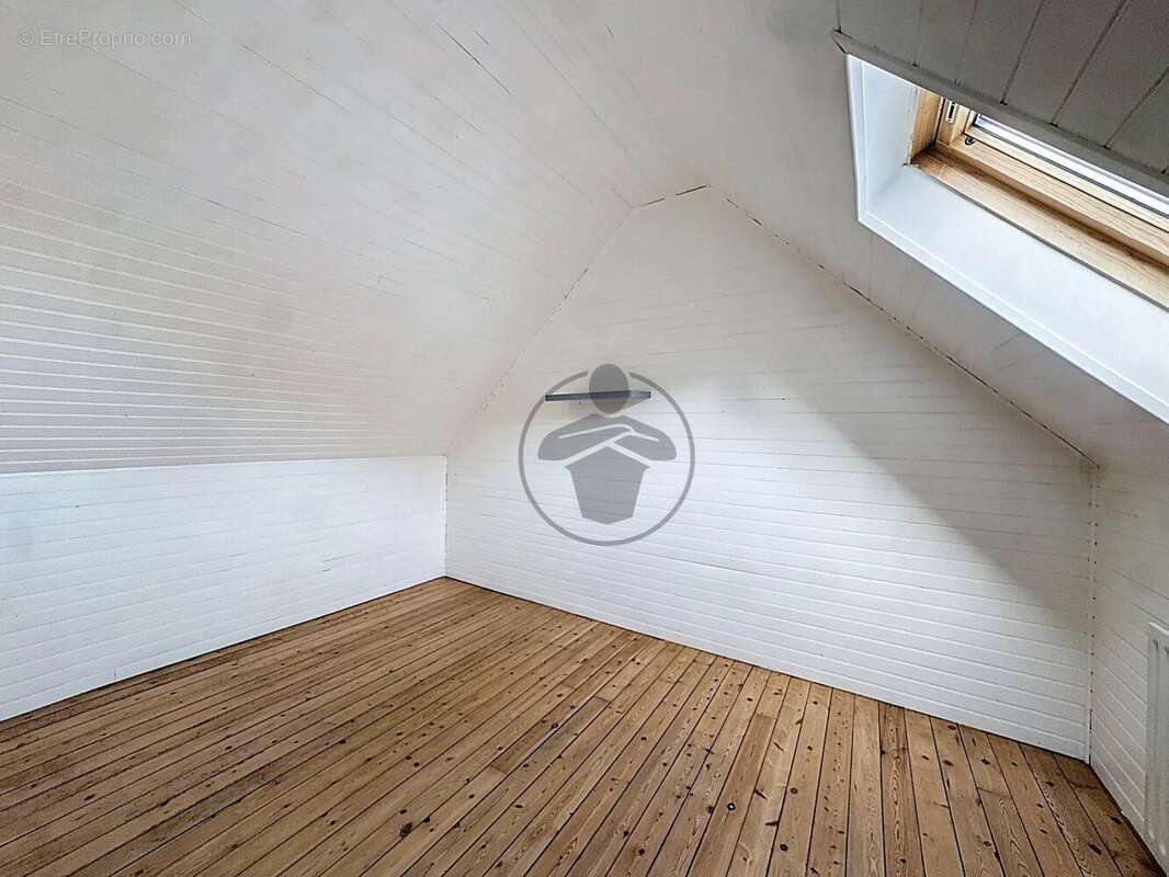 Maison à SAINT-QUENTIN