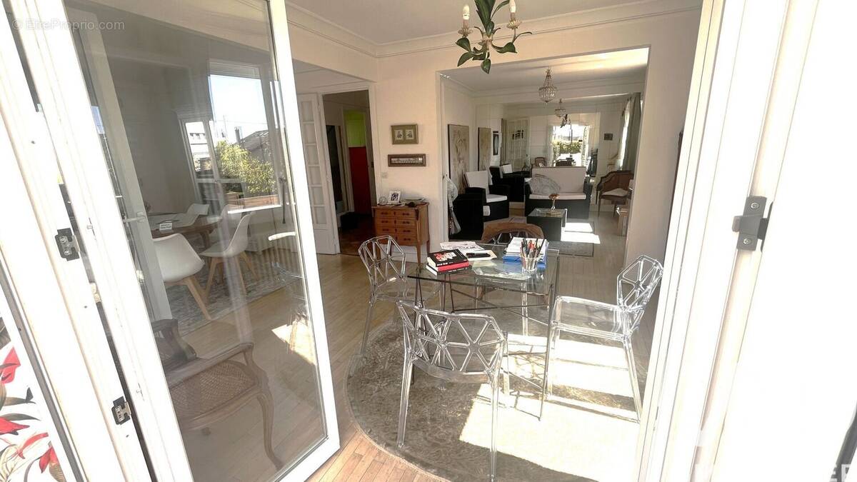 Photo 1 - Maison à VILLENEUVE-LE-ROI