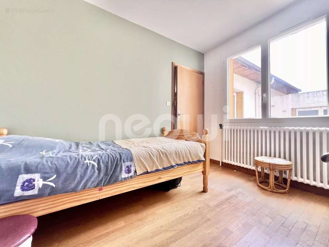 Maison à SAINT-BONNET-PRES-RIOM