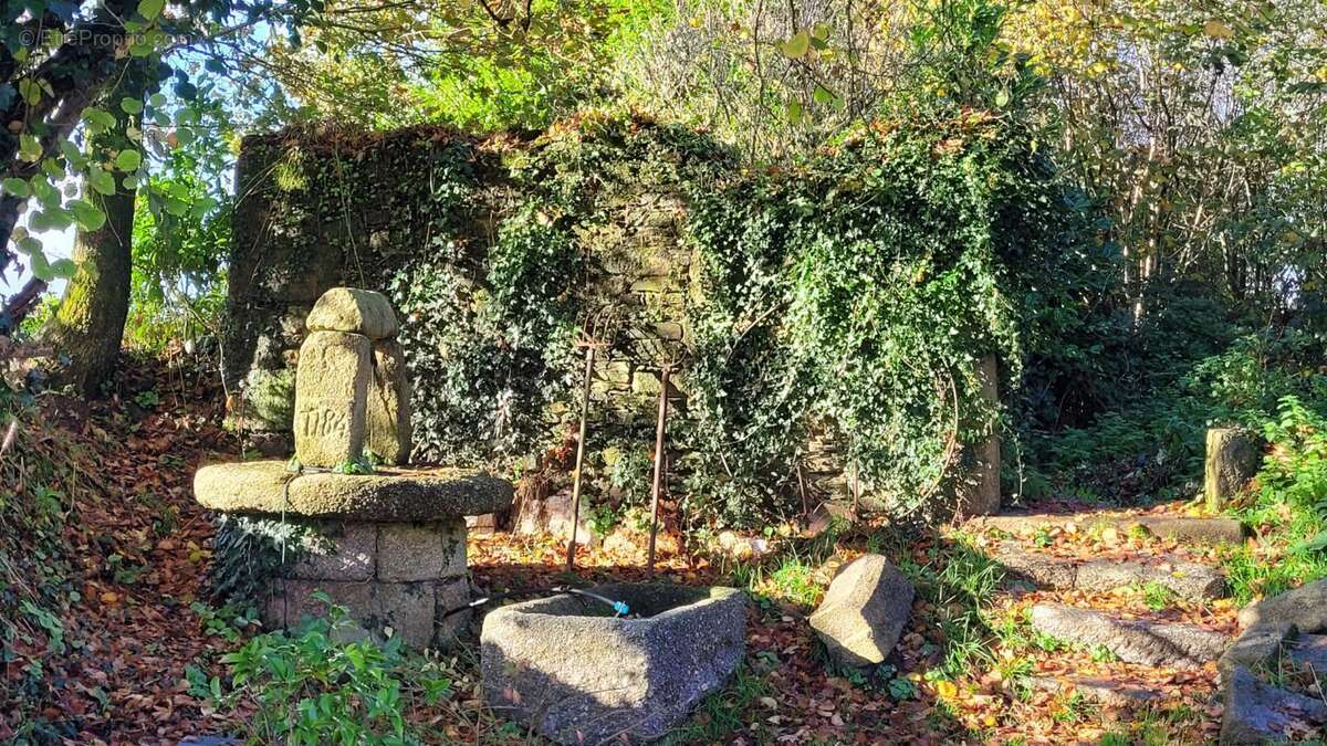 Maison à KERGRIST-MOELOU