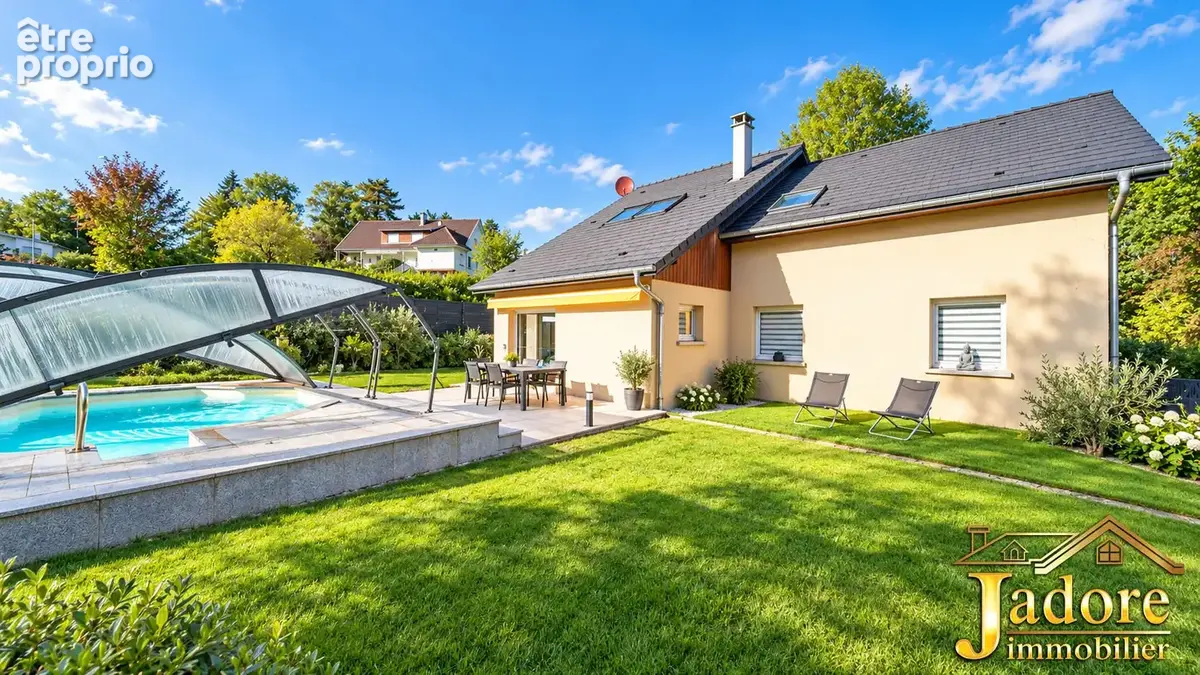 Superbe villa avec piscine en centre-ville ! - photo 3