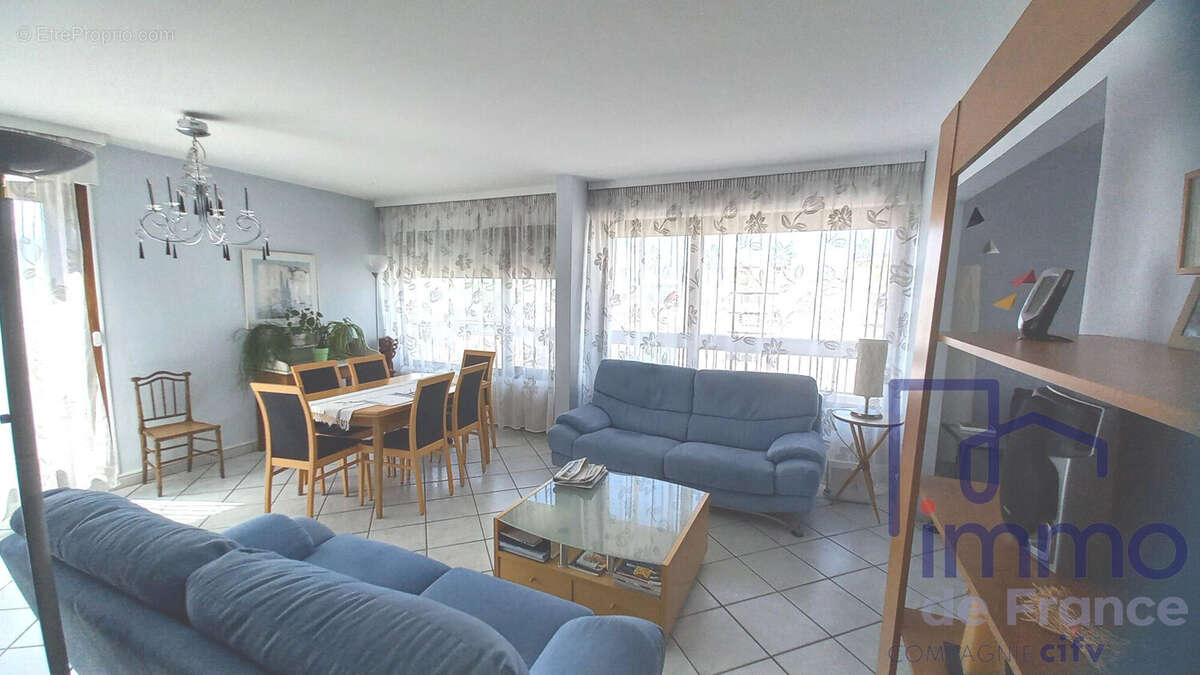 Appartement 131 m² à Saint-Etienne  - photo 6