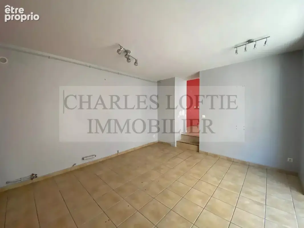 Ancienne maison bourgeoise en pierre de caractere entierement restauree en 3 appartements independants - photo 15