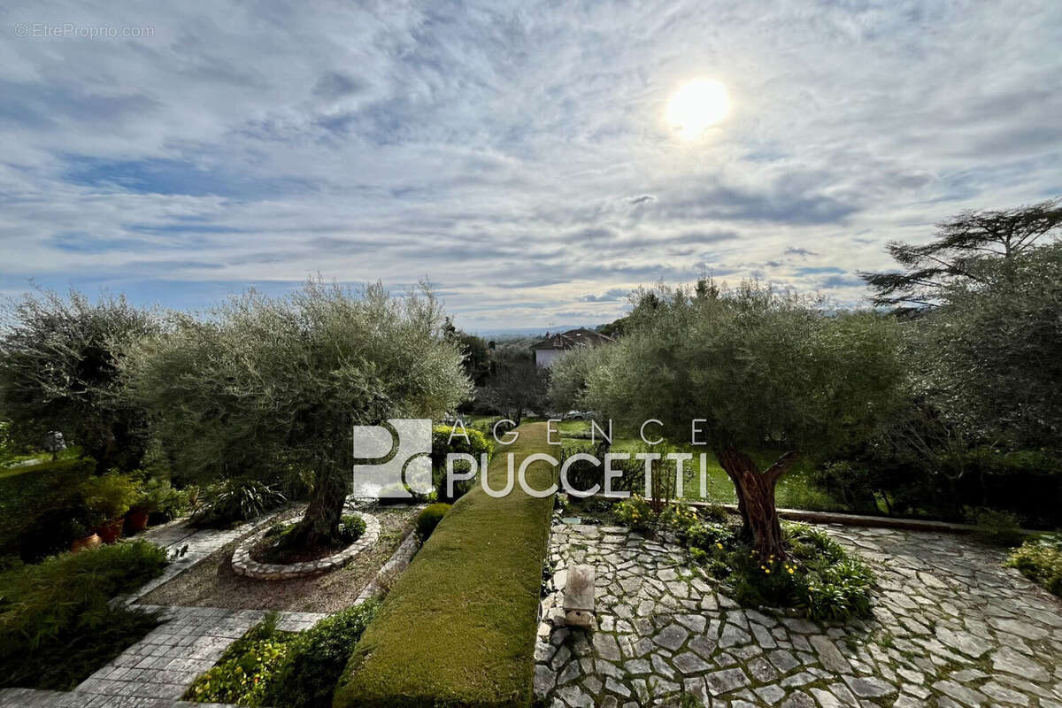 Appartement à VENCE