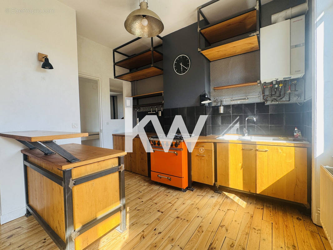 Appartement à SAINT-ETIENNE