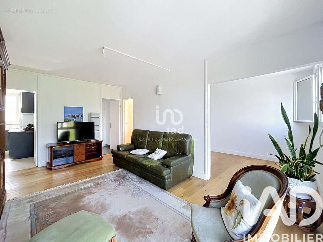 Photo 2 - Appartement à SEVRES