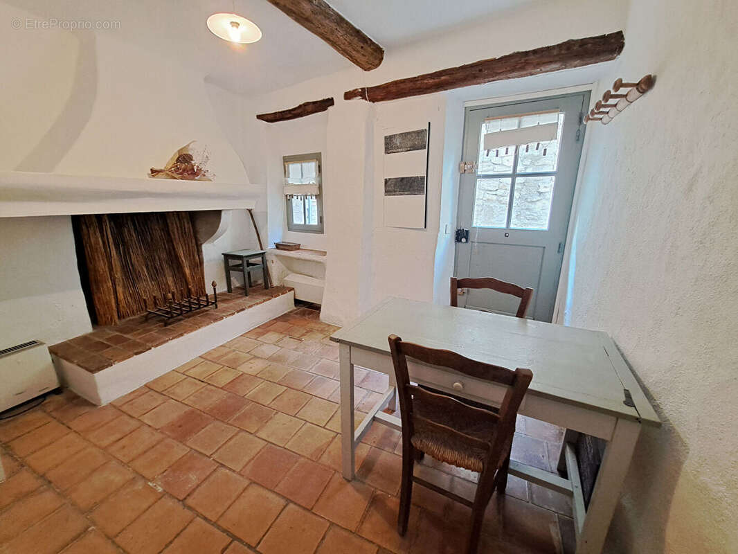 Maison à VAISON-LA-ROMAINE