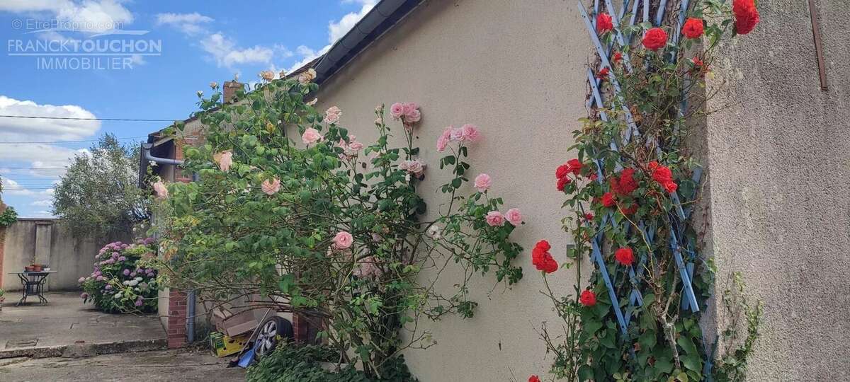 Maison à PERS-EN-GATINAIS