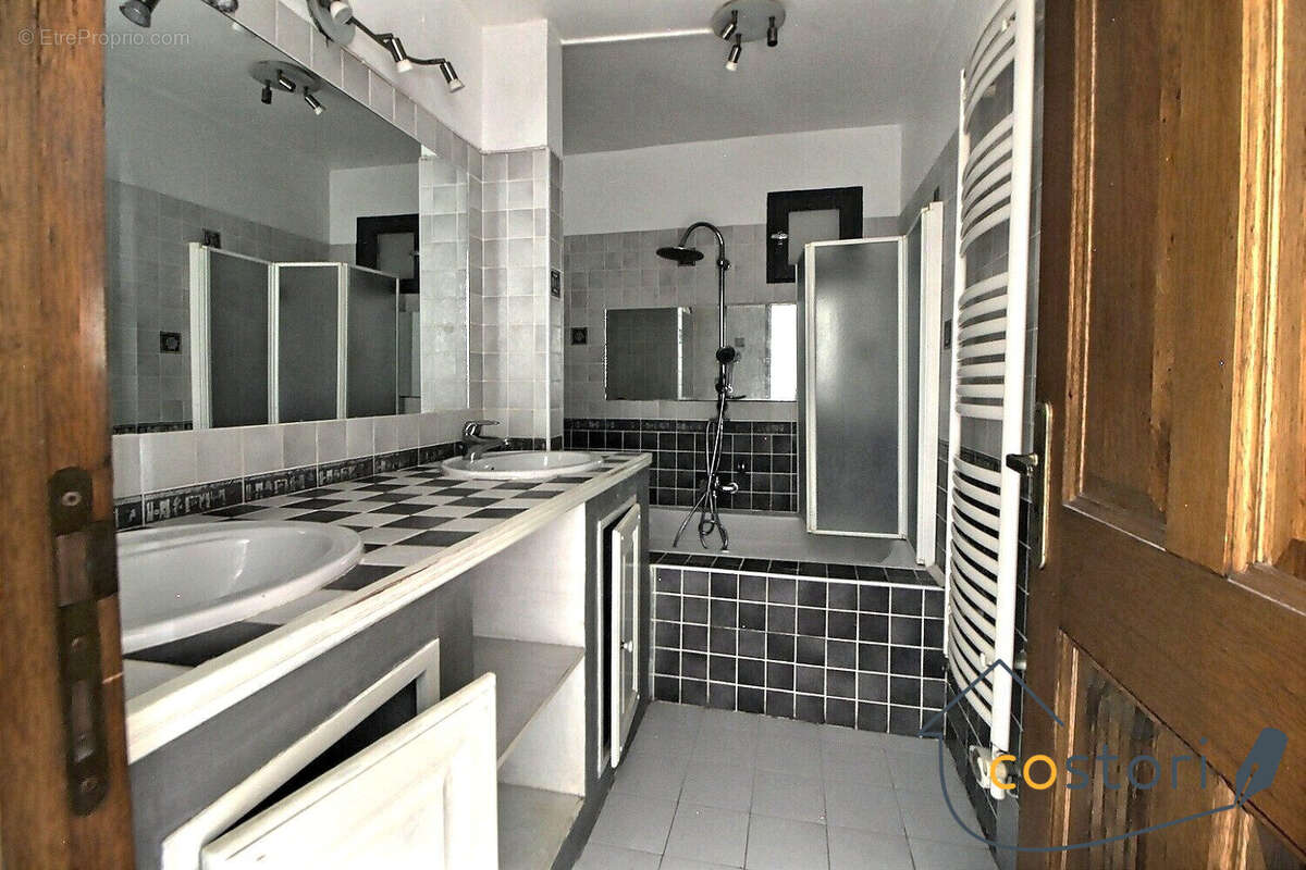 Appartement à FLAYOSC