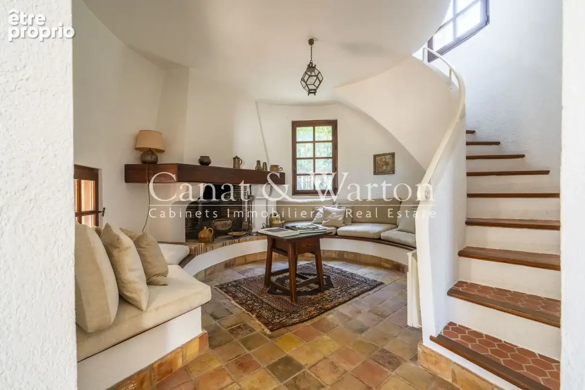 Sous compromis: domaine sécurisé à cavalaire, villa avec vue mer & piscine - photo 7