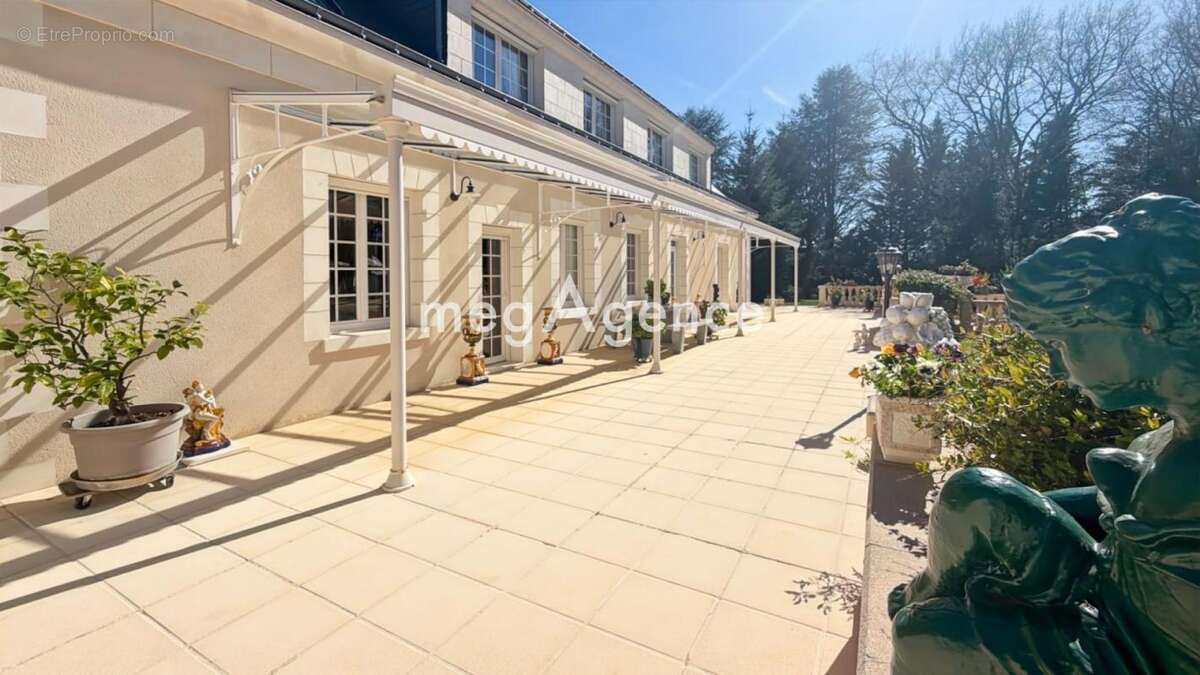Maison à CHAMBRAY-LES-TOURS