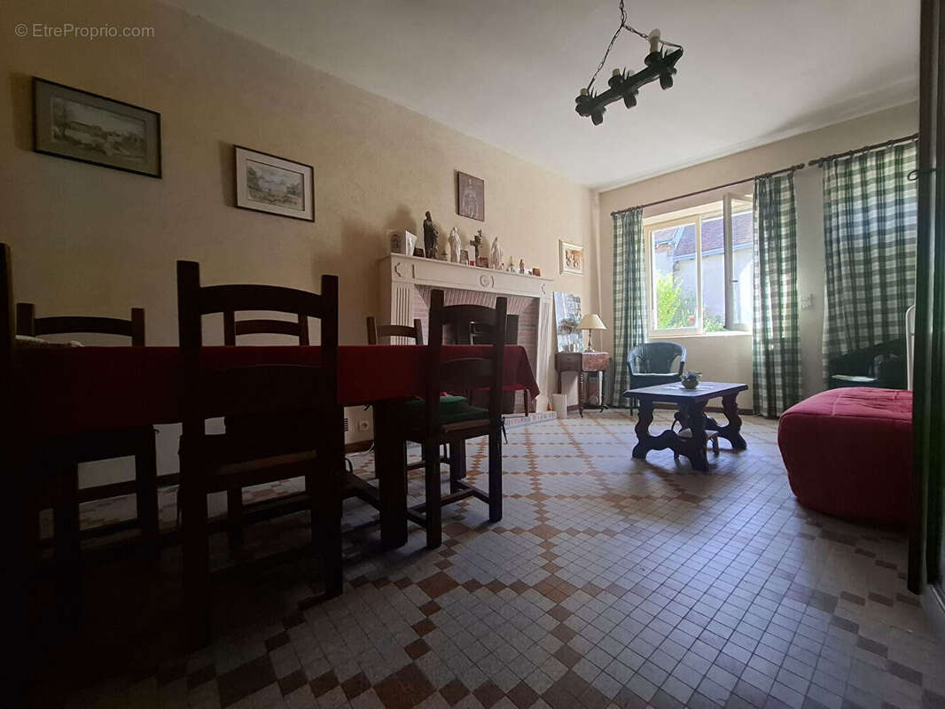 Maison 143 m² à Les Hermites  - photo 5
