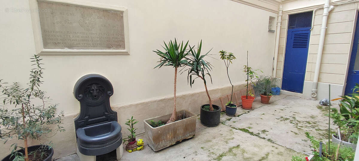 Appartement à PARIS-8E