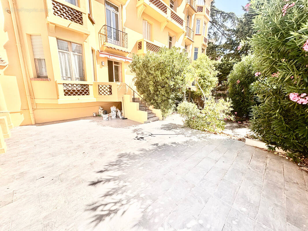 Appartement à CANNES