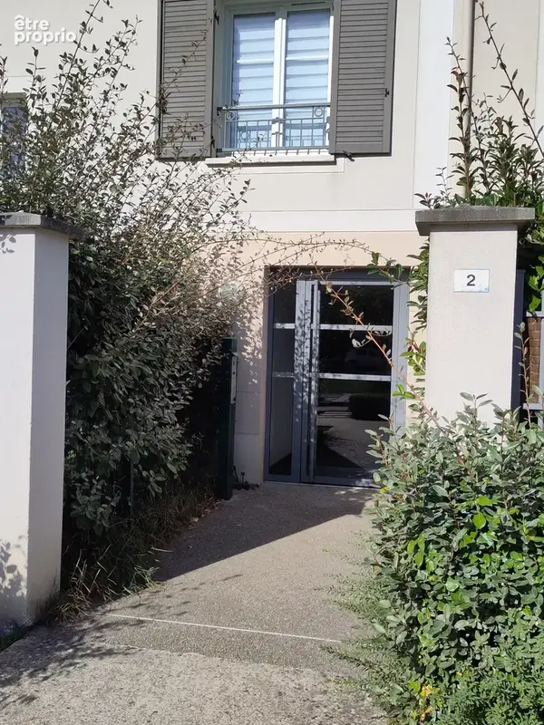 REMARQUABLE Dernier étage avec terrasse de 32 m2 et vue dégagée   2 places de stationnement Marolles-en-Hurepo - photo 4