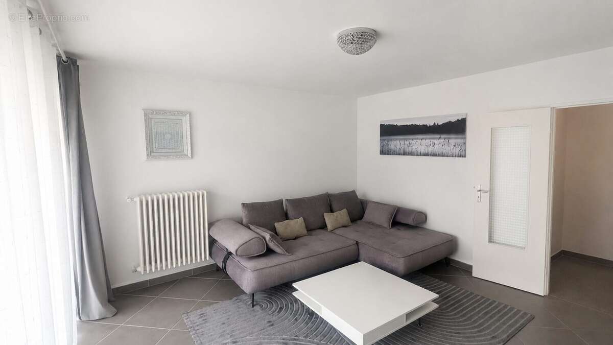 Appartement 68 m² à Chenove  - photo 2