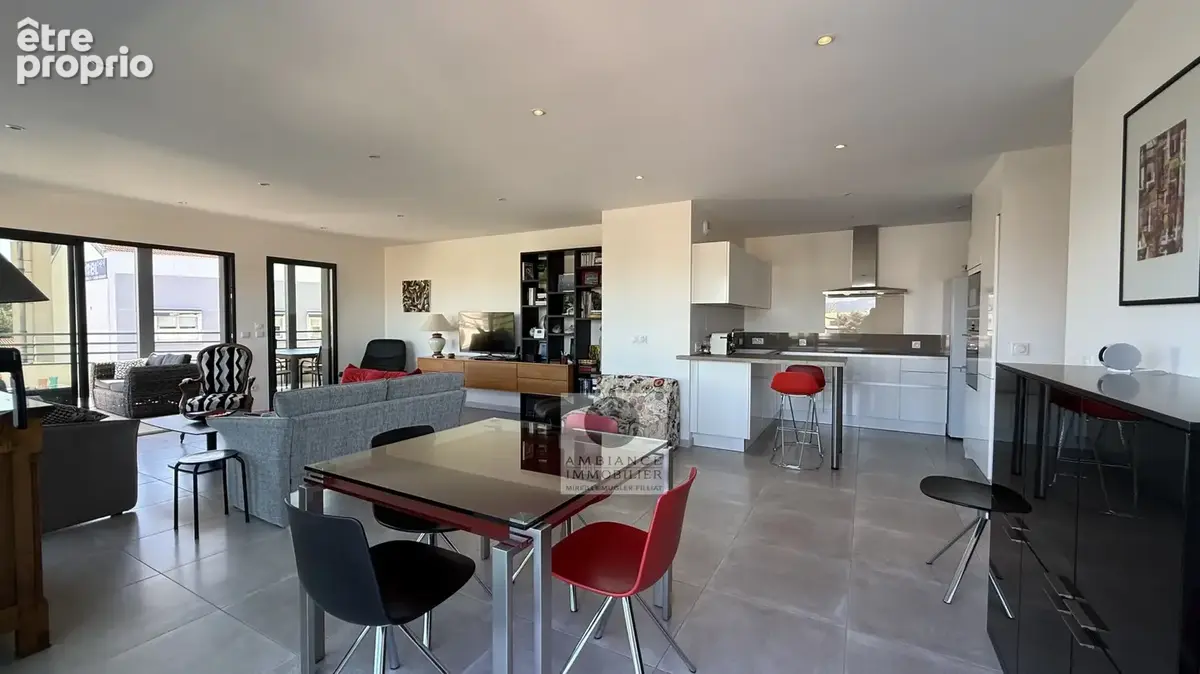 Appartement au dernier étage, entre lumière et terrasse - photo 8