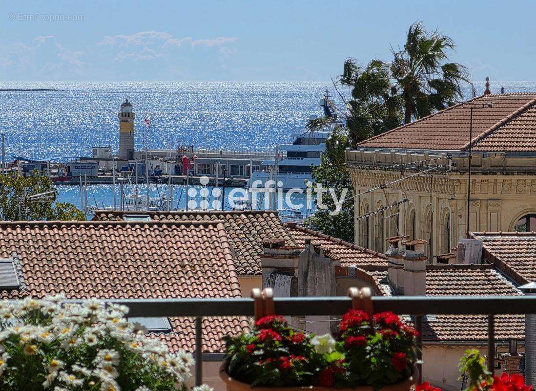 Appartement à CANNES
