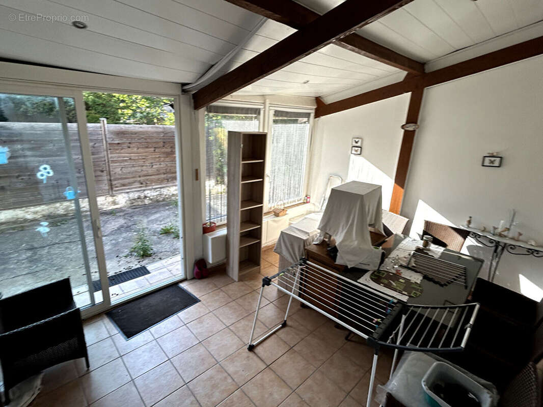 Photo 2 - Maison à ROCHE-LA-MOLIERE