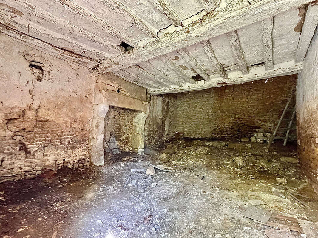 Autre à VILLY-LEZ-FALAISE